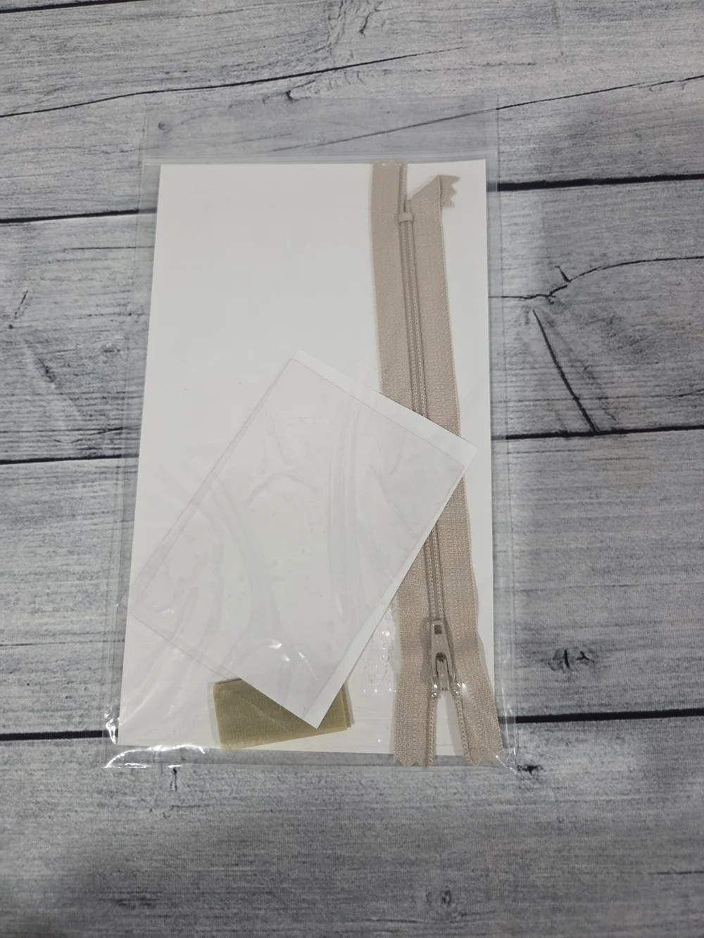 Pat-e-Patterns Sewing Pattern Quilter's Wallet with Assembly Kit